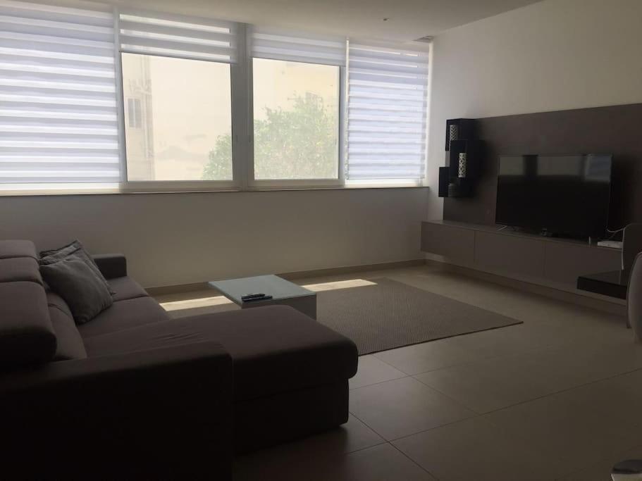 The One - 4 Bedroom St Julian's شقة سانت جوليان