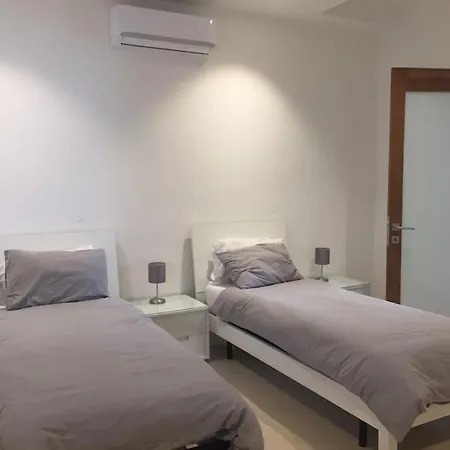 The One - 4 Bedroom St Julian'S San Ġiljan Exterior foto